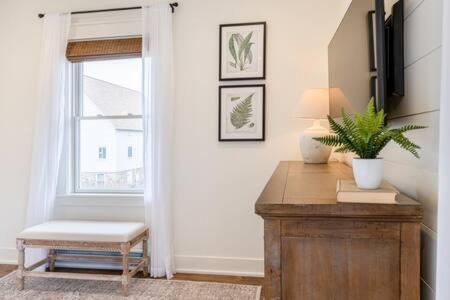 Downtown Luxury Farmhouse Apartment #4 West Dundee Exterior photo